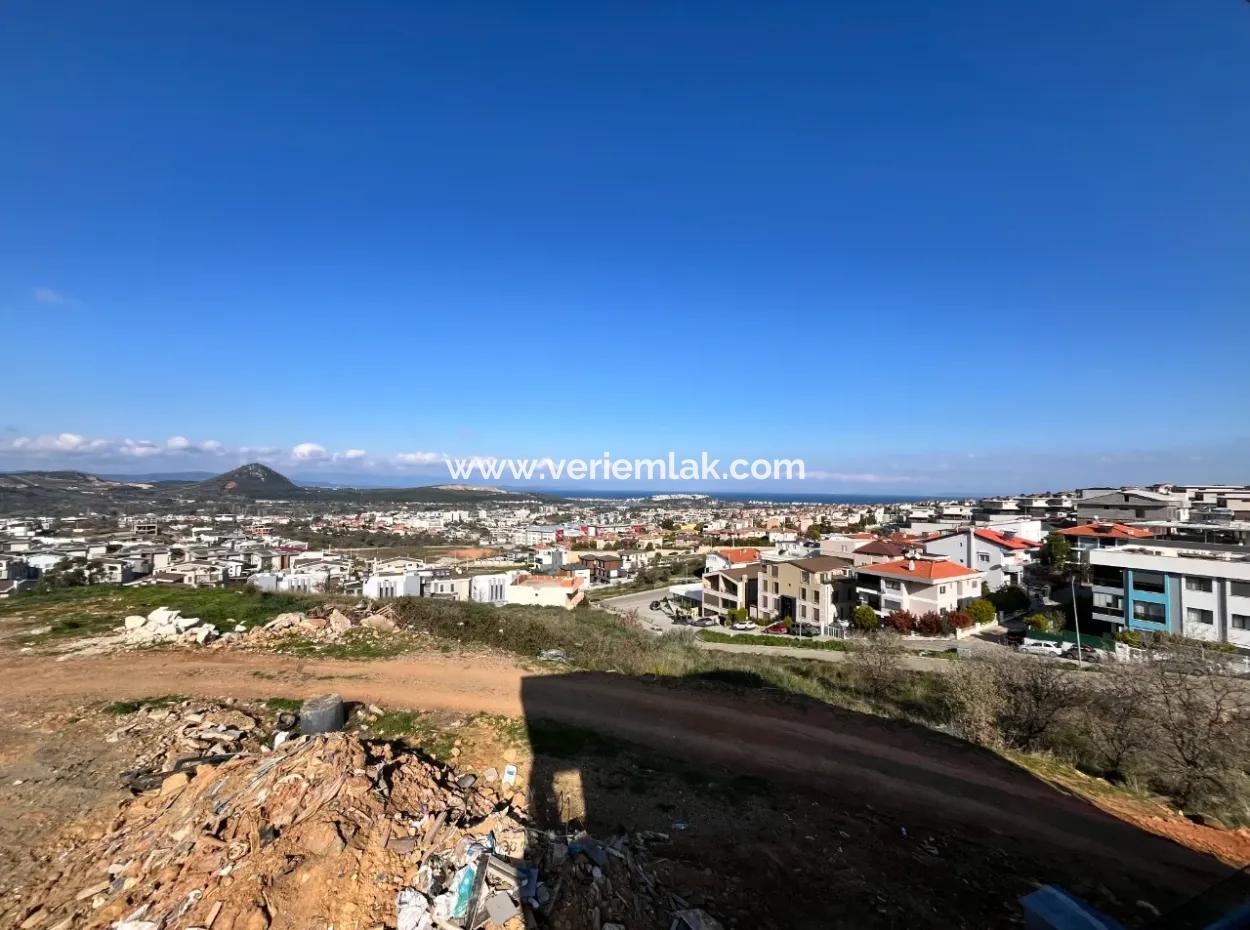 Güzelbahçe Mustafakemal Paşa Mahallesi'nde Panoramik Deniz Manzaralı Emsalsiz Arsa!