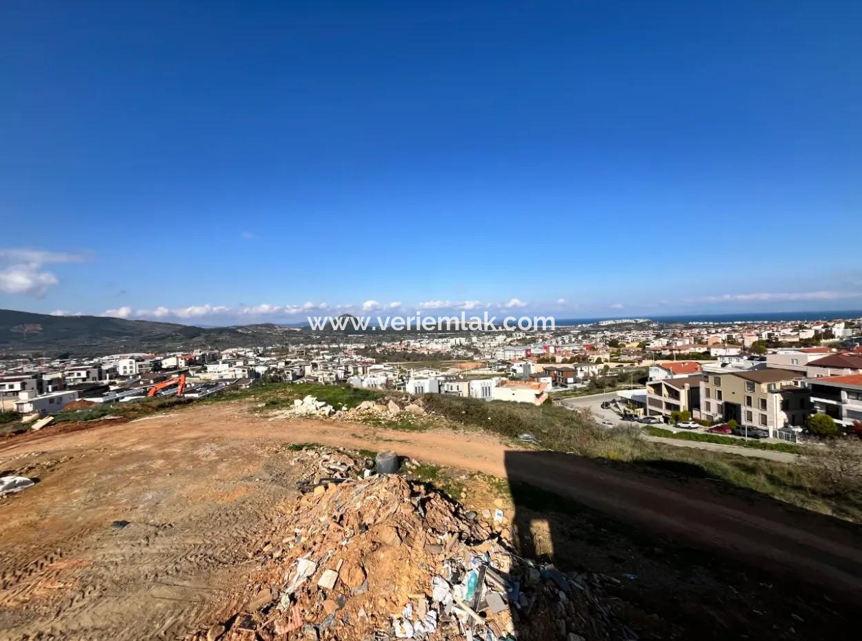 Güzelbahçe Mustafakemal Paşa Mahallesi'nde Panoramik Deniz Manzaralı Emsalsiz Arsa!