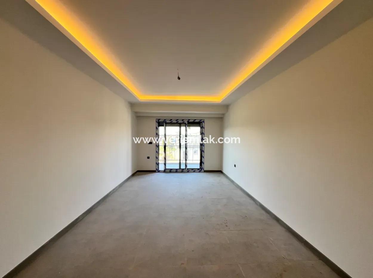 Seferihisar Çolakibrahimbey’de 120 M² Geniş 2+1 Satılık Daire