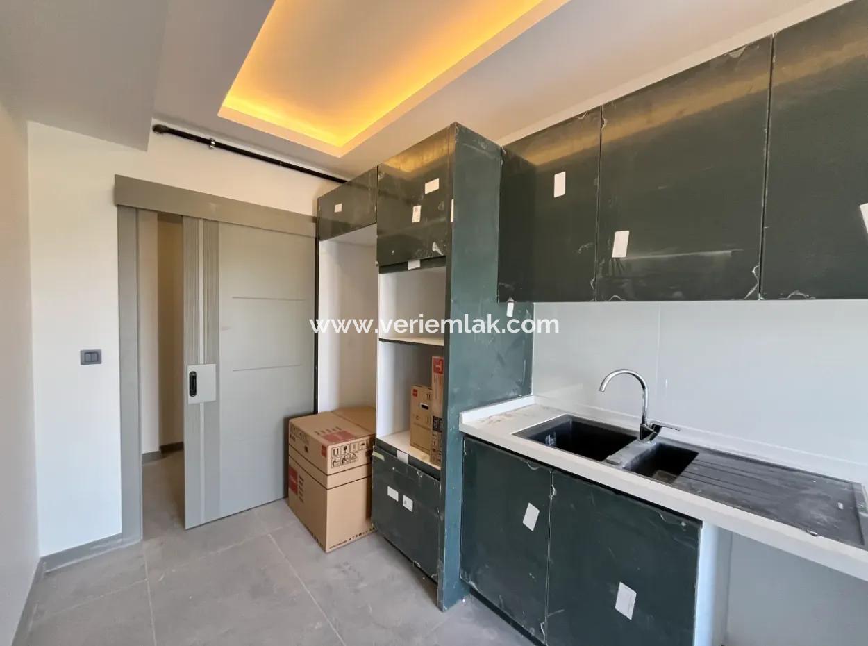 Seferihisar Çolakibrahimbey’de 120 M² Geniş 2+1 Satılık Daire