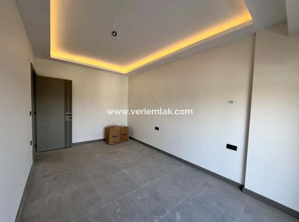 Seferihisar Çolakibrahimbey’de 120 M² Geniş 2+1 Satılık Daire