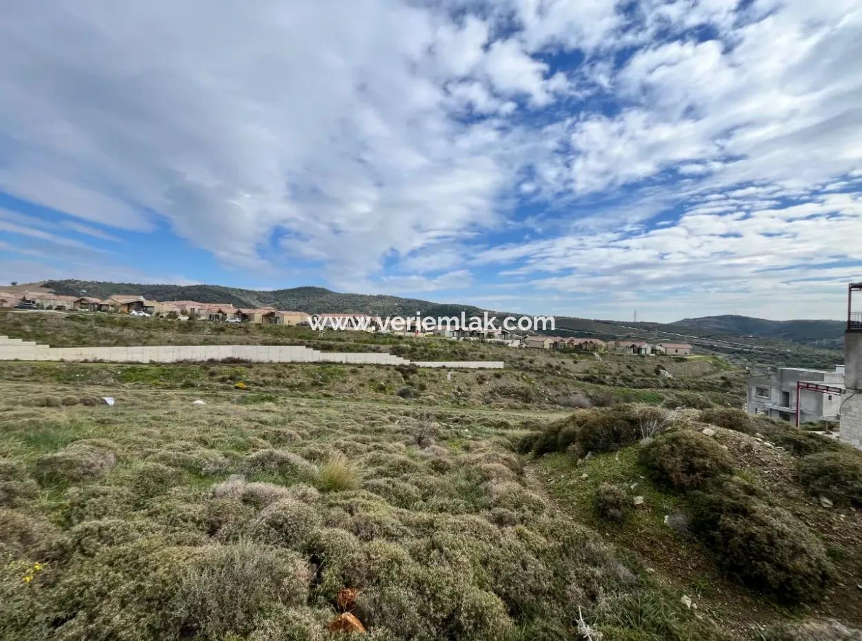 Seferihisar Devlet Hastanesi Yakınında, 300 M² Dubleks İmarlı Satılık Arsa!