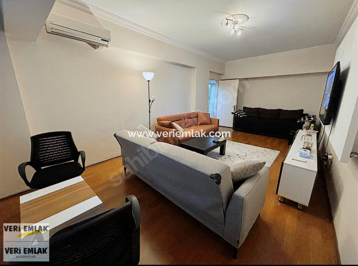 Alsancak   Talatpaşa Yakını    Mahmut Esatta   1.5+1 65M2   Tadilatlı,Masrafsız Yüksek Girişli Satılık Daire!