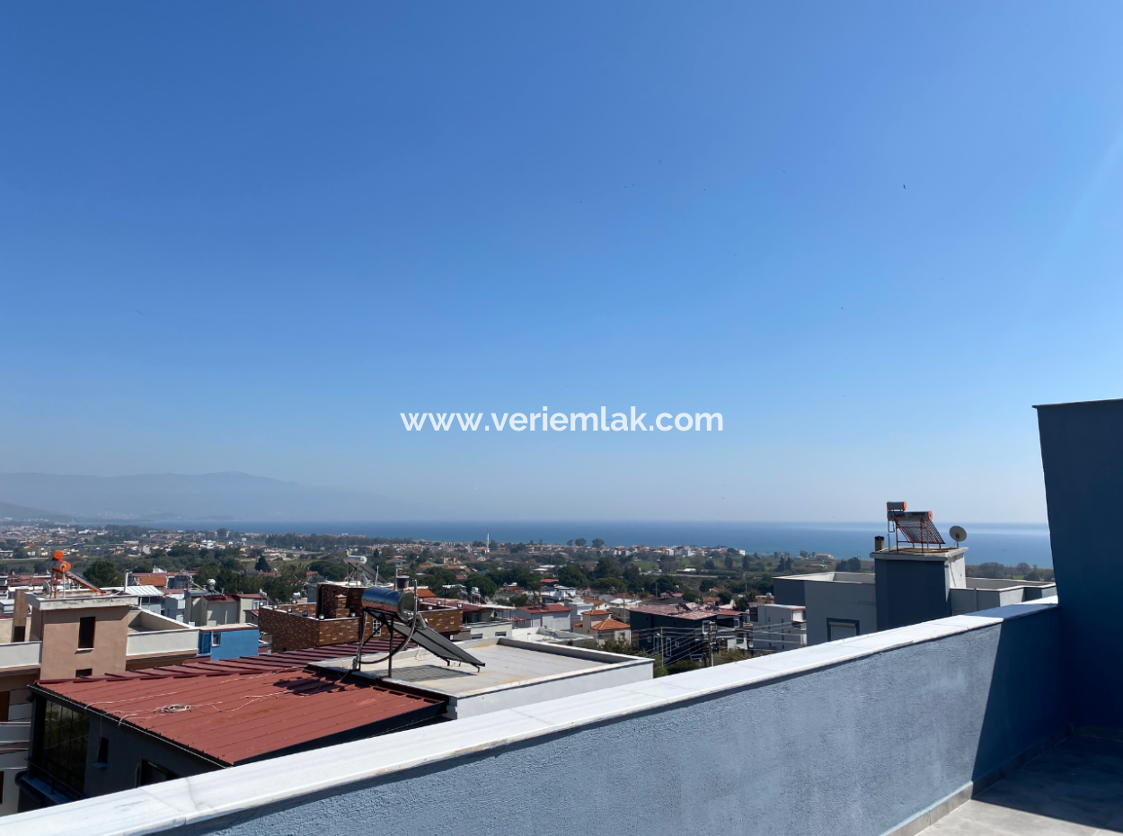 Seferihisar Doğanbey Ar Konut Sitesinde Satılık 3+1 Villa