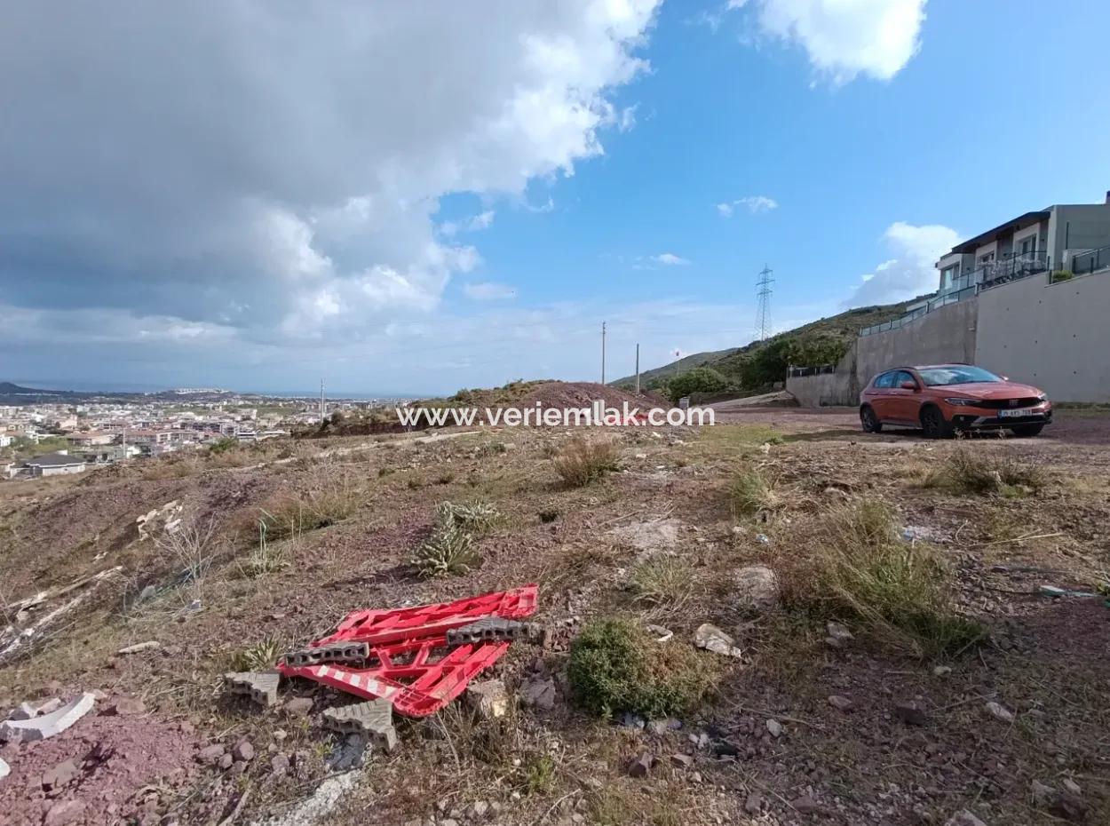 Güzelbahçe Yelki’de Köşe Parsel, Deniz Ve Şehir Manzaralı Satılık Arsa
