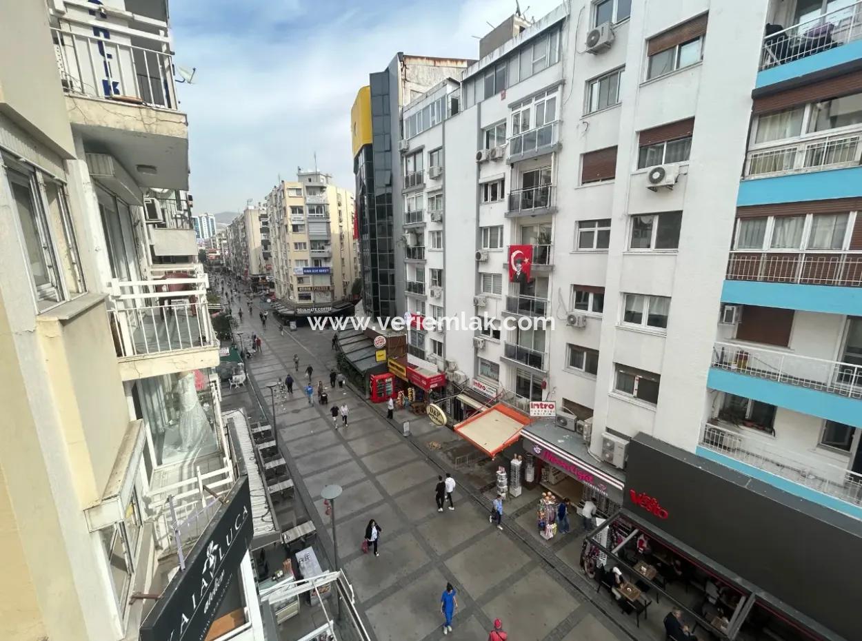 Alsancak Kıbrıs Şehitlerinde  Tabela Değeri Yüksek Ofis