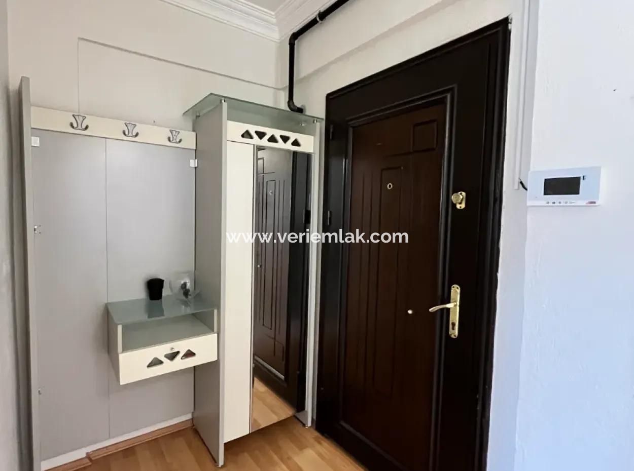 Gözsüzler Caddesi Üzerinde, Mandalina Bahçesi Manzaralı, Geniş Ve Işıl Işıl 3+1 Daire