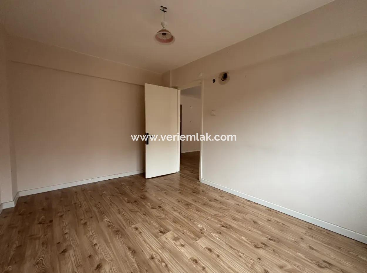 Alsancak Kıbrıs Şehitleri Yakını 2+1 1.Kat Tadilatlı Kiralık