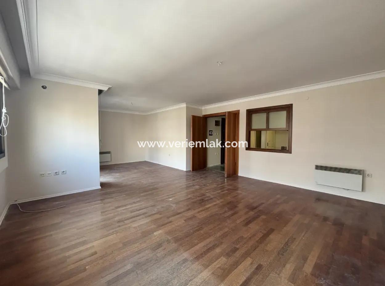 Alsancak Kordon Yakını Genç Binada 3+1 Kiralık Daire