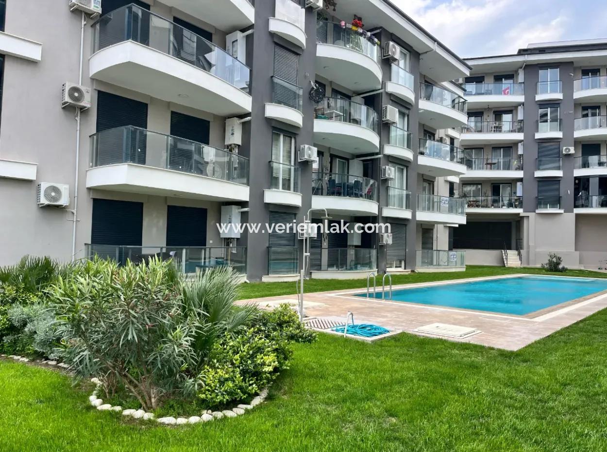 Seferihisar Camikebir Mahallesi Karakayalar Mevkiinde, Site Konforunda Geniş Ve Aydınlık 3+1 Sıfır Daire!