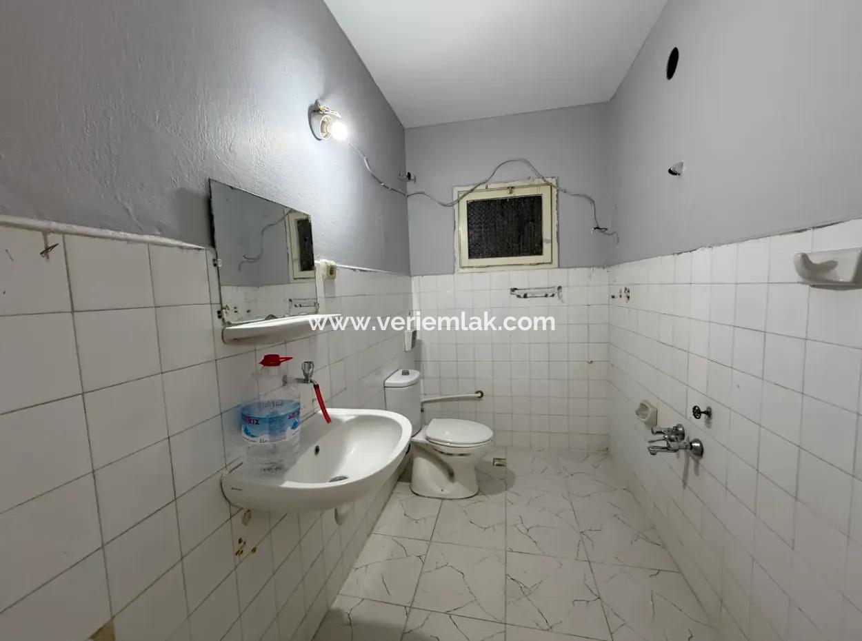 Karabağlar Sarıyer Mahallesinde Geniş Ve Kullanışlı 3+1 Satılık Daire