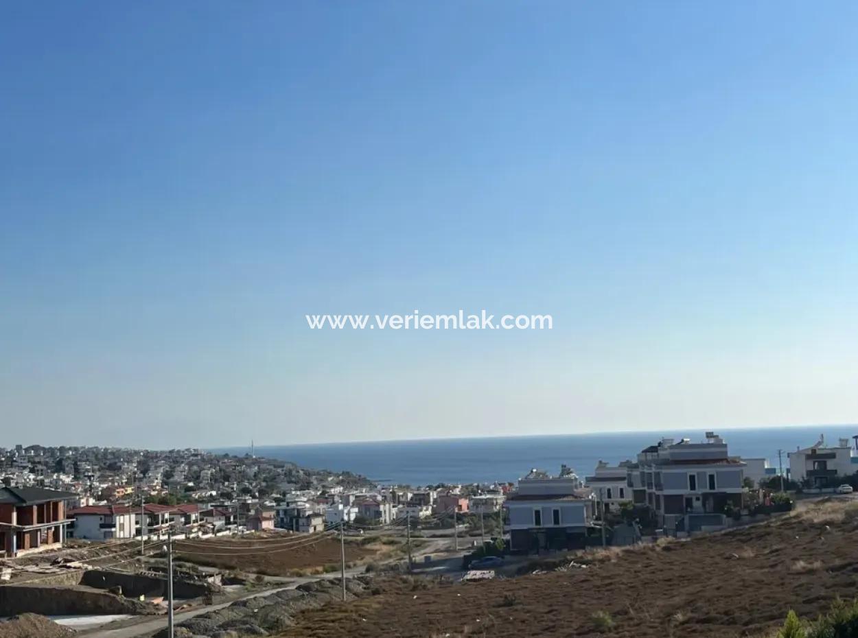 Seferihisar Akarca’da Deniz Ve Doğa Manzaralı Satılık Dubleks Villa