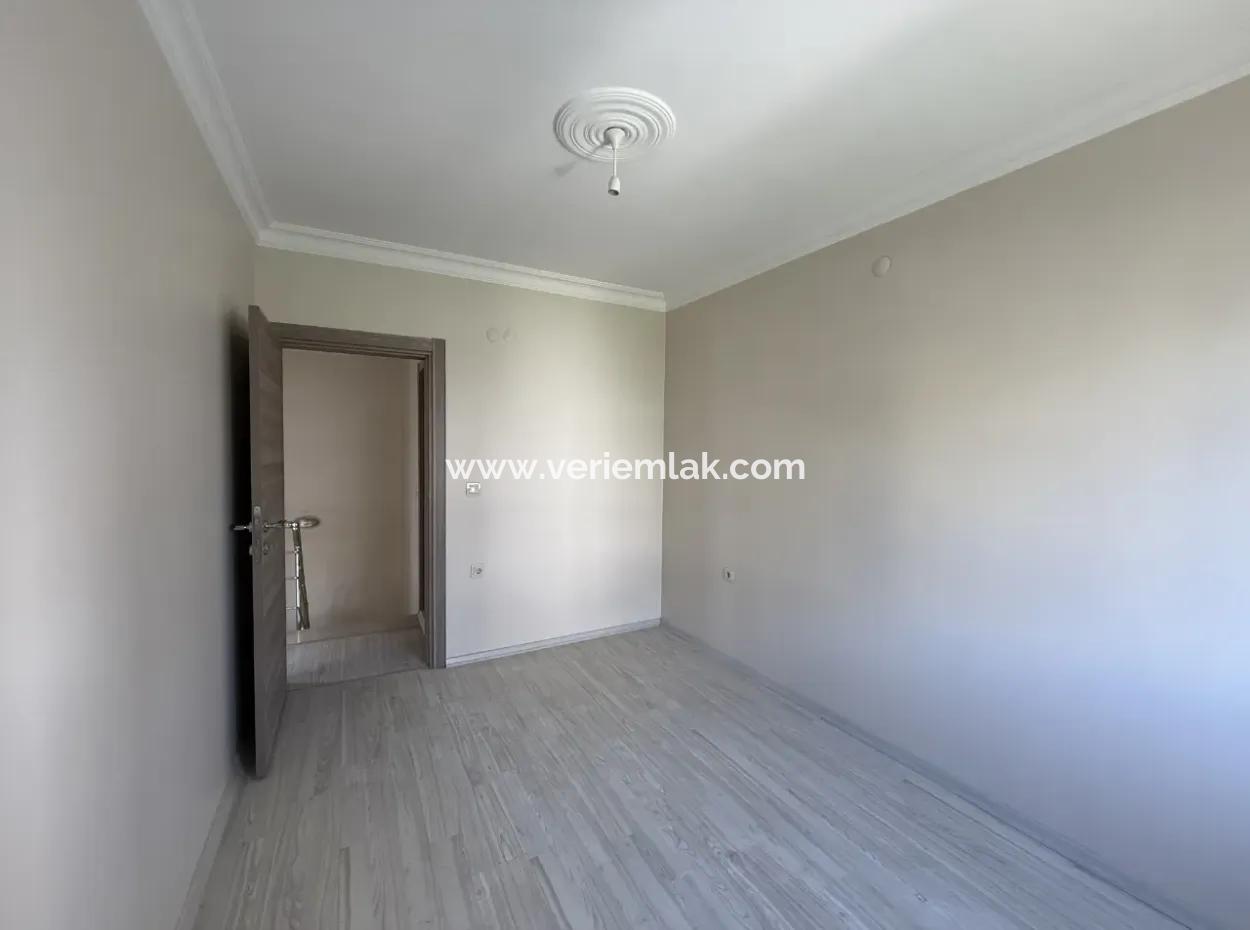 Sığacık’ta Merkezde, Bahçeli, Sıfır 3+1 Dubleks Daire – Kaçırılmayacak Fırsat!