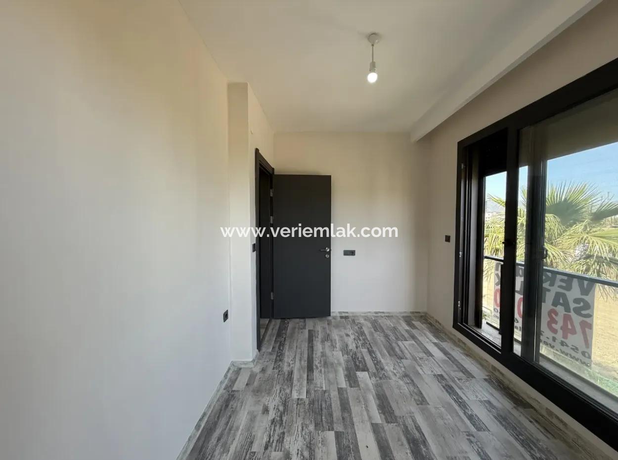 Doğanbey’de Havuzlu, Bahçeli Ve Geniş Kullanımlı 3+1 Villa