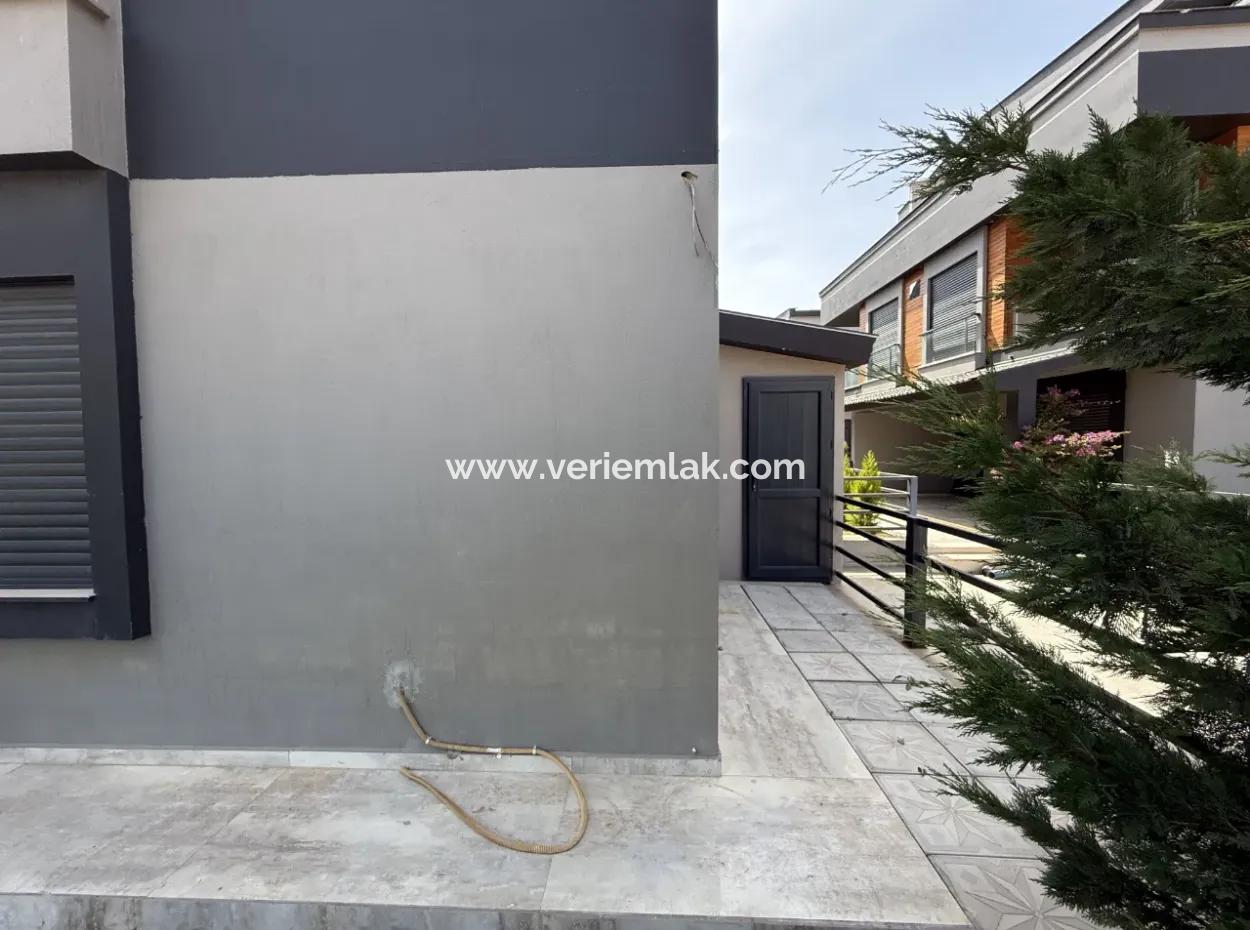 Doğanbey’de Havuzlu, Bahçeli Ve Geniş Kullanımlı 3+1 Villa