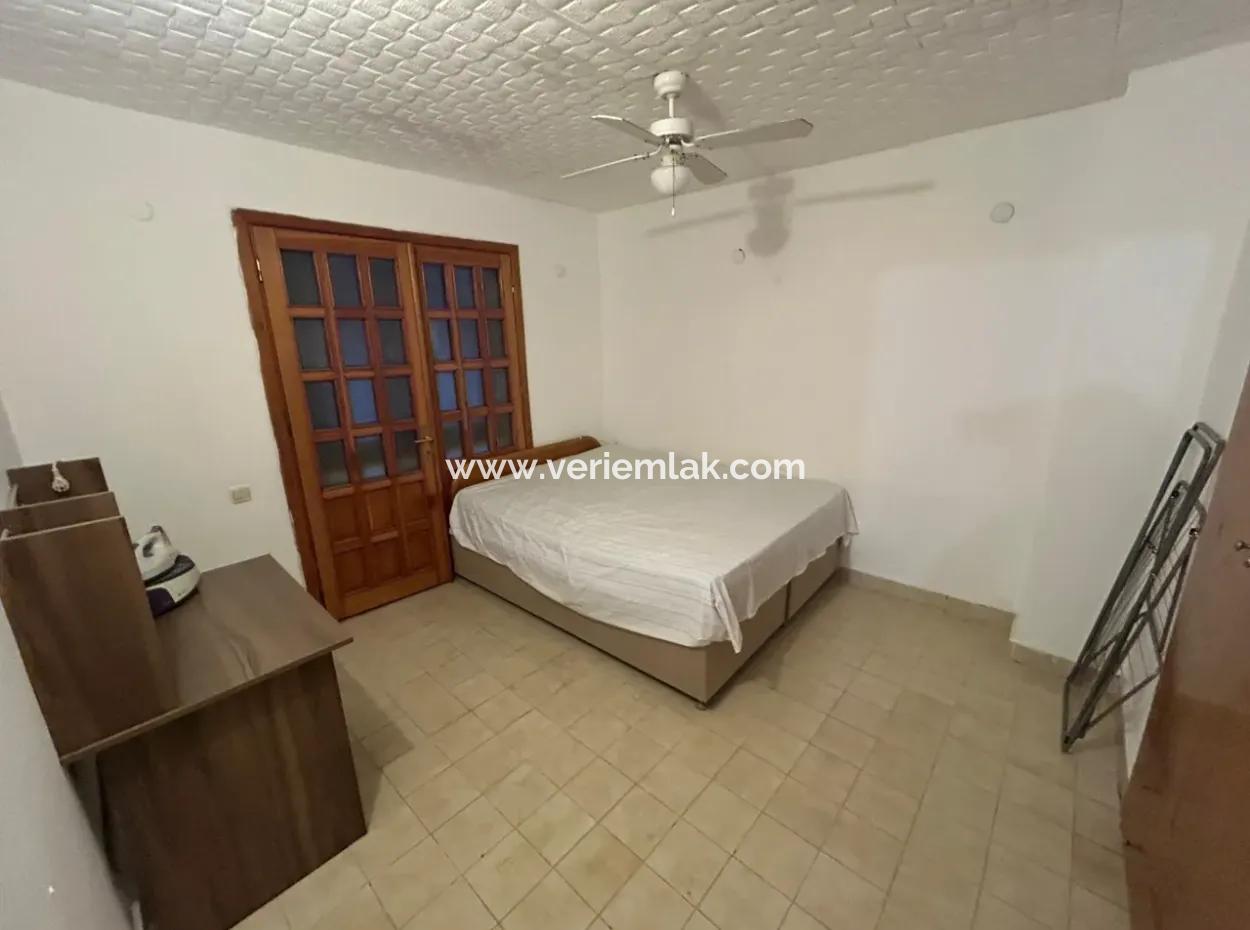 Kuşadası Davutlar Yuvamsu Mahallesi'nde Denize 100 Metre Mesafede Dubleks Yazlık