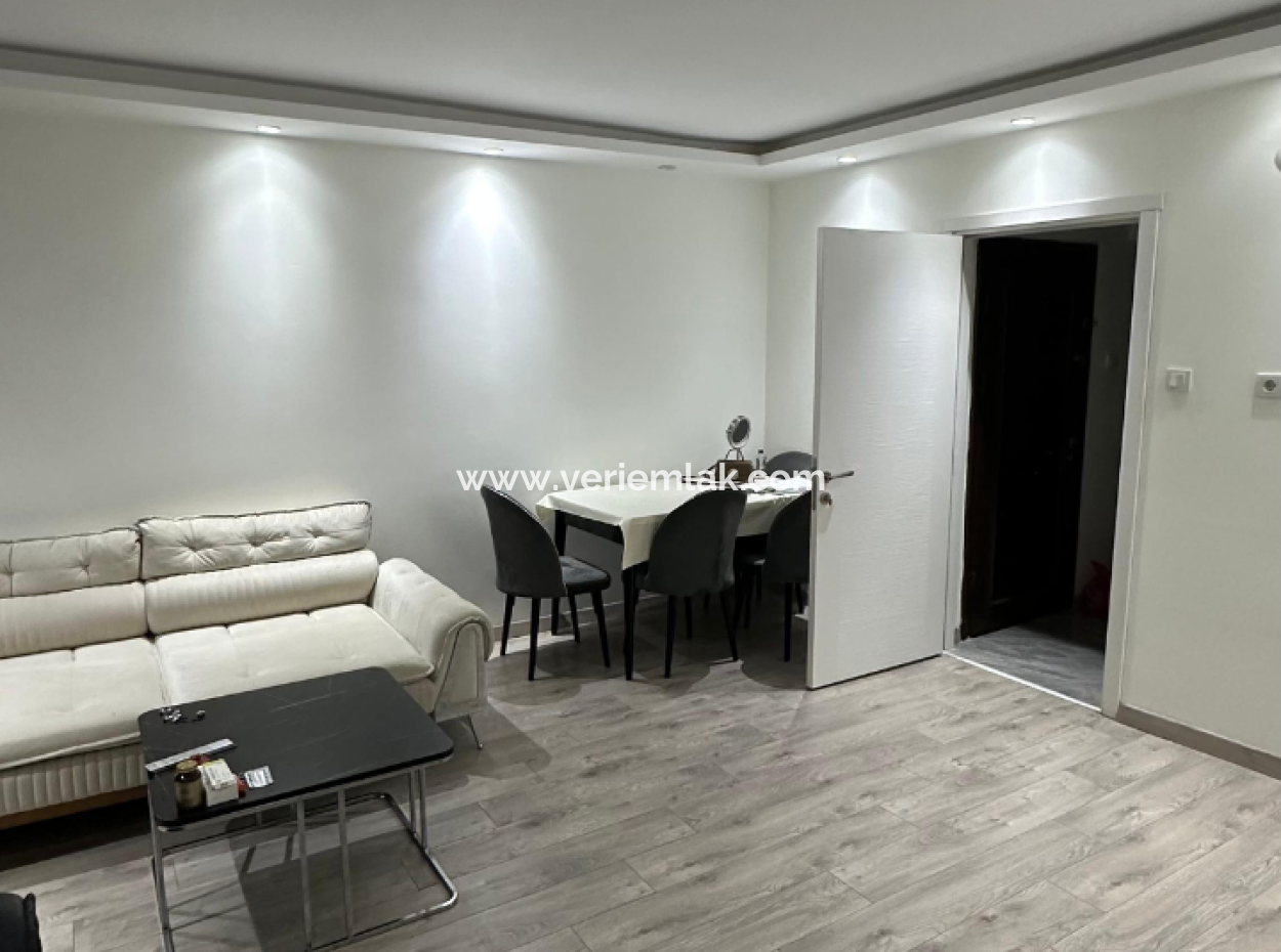 Alsancak Kahramanlarda Fuar Manzaralı Kombili 1. Kat 2+1 Mobilyalı Kiralık Daire!