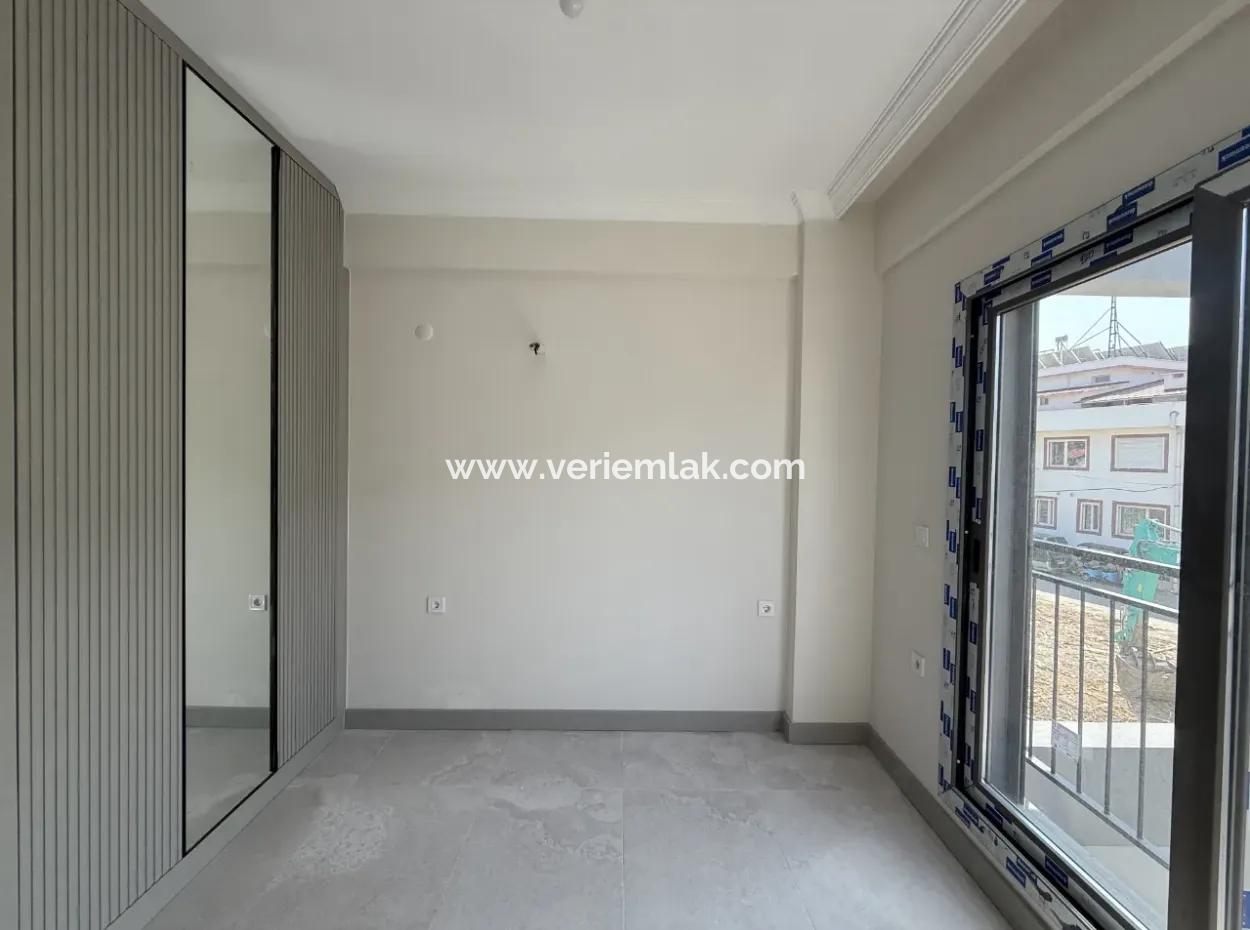 Modern Konforun Ve Lüks Dokunuşların Buluşma Noktası: Seferihisar Çolakibrahimbey’de Satılık Daire