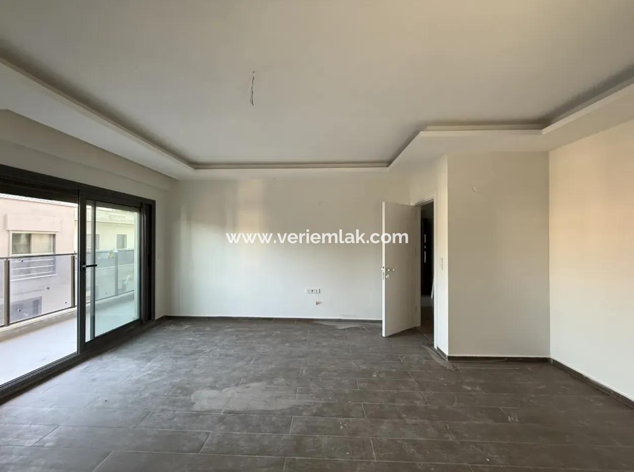 Seferihisar Hıdırlık’ta, Flora Garden Sitesi'nde Yepyeni Bir Yaşam Başlıyor