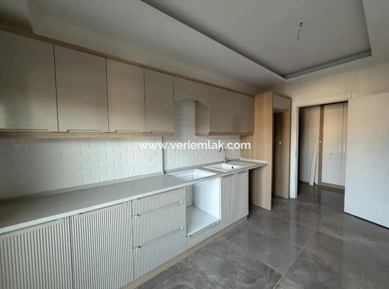 Seferihisar Hıdırlık’ta, Flora Garden Sitesi'nde Yepyeni Bir Yaşam Başlıyor