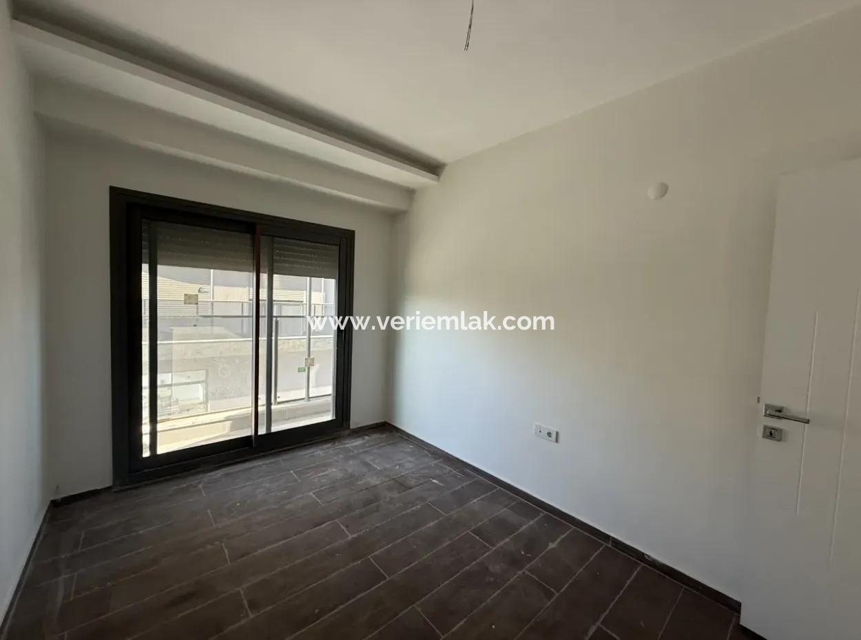 Seferihisar Hıdırlık’ta, Flora Garden Sitesi'nde Yepyeni Bir Yaşam Başlıyor