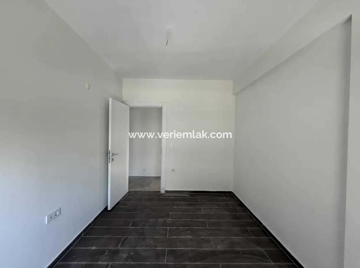 Seferihisar Hıdırlık’ta, Flora Garden Sitesi'nde Yepyeni Bir Yaşam Başlıyor