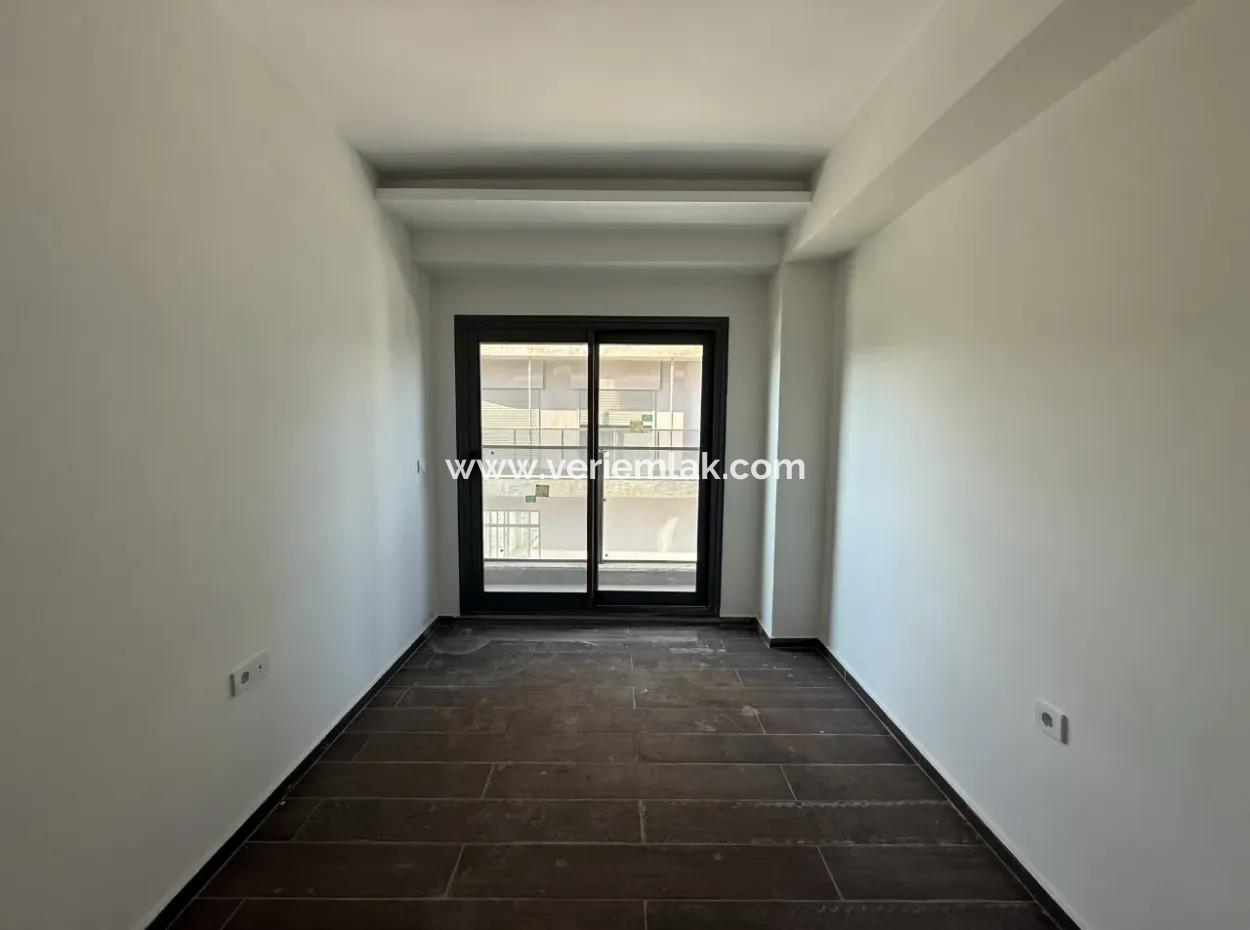 Seferihisar Hıdırlık’ta, Flora Garden Sitesi'nde Yepyeni Bir Yaşam Başlıyor