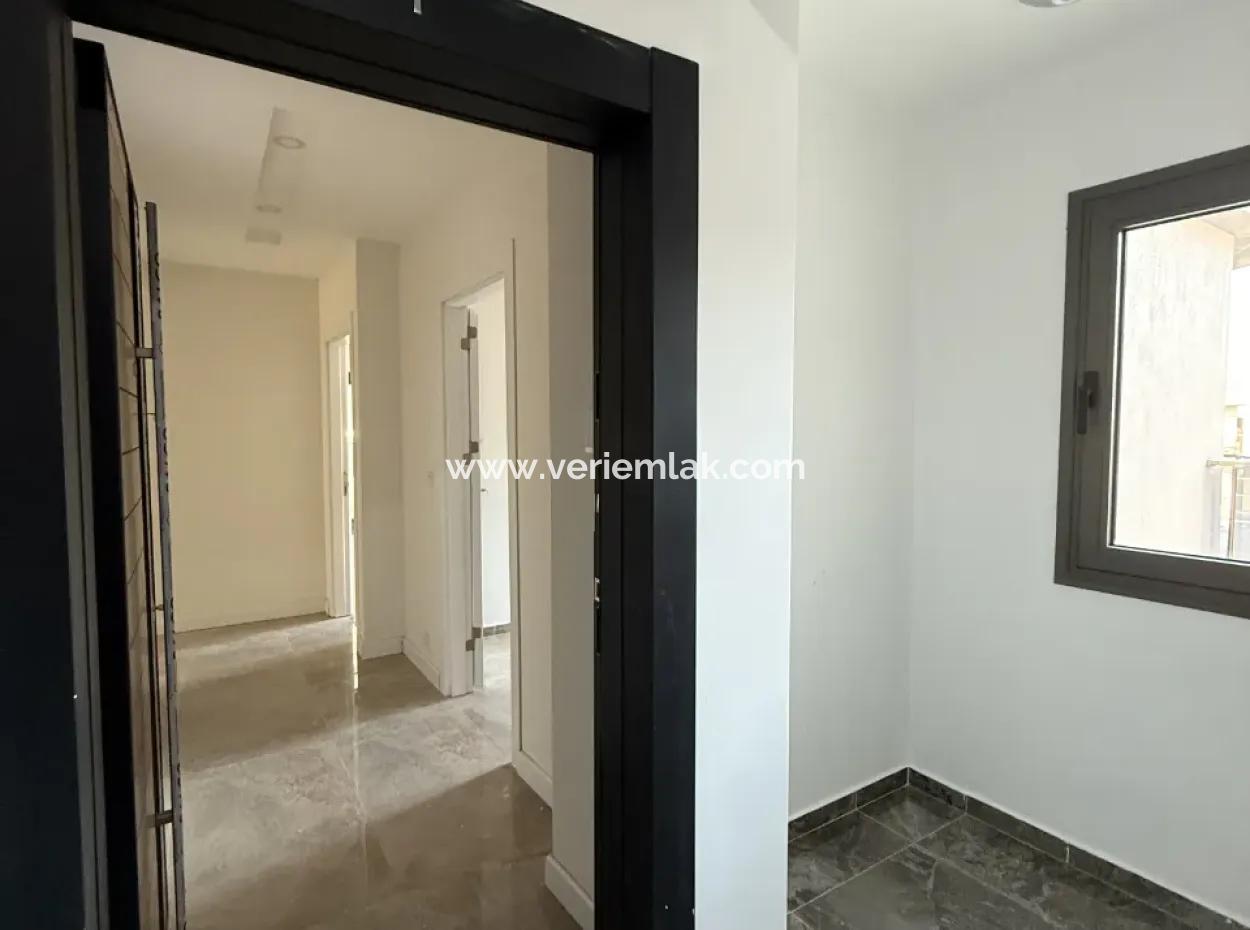 Seferihisar Hıdırlık’ta, Flora Garden Sitesi'nde Yepyeni Bir Yaşam Başlıyor