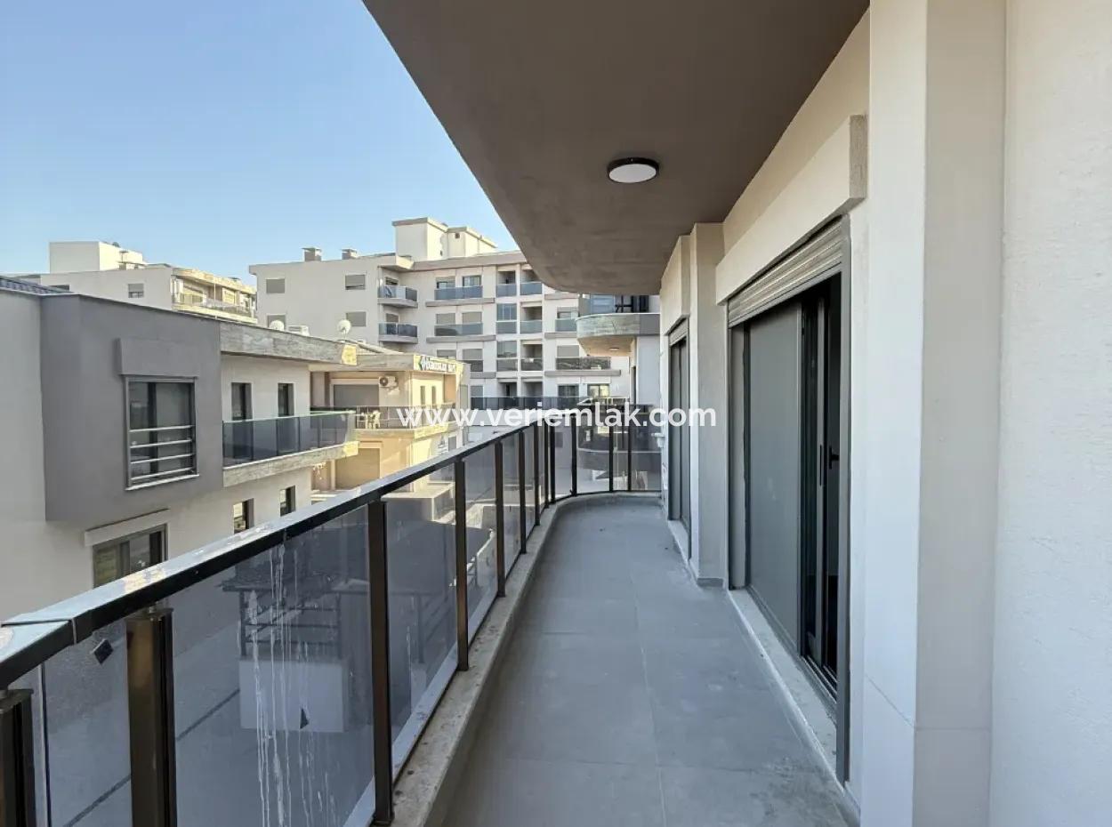 Seferihisar Hıdırlık’ta, Flora Garden Sitesi'nde Yepyeni Bir Yaşam Başlıyor