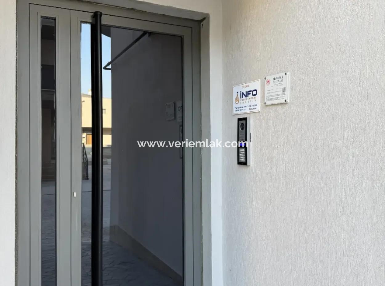 Seferihisar Hıdırlık’ta, Flora Garden Sitesi'nde Yepyeni Bir Yaşam Başlıyor