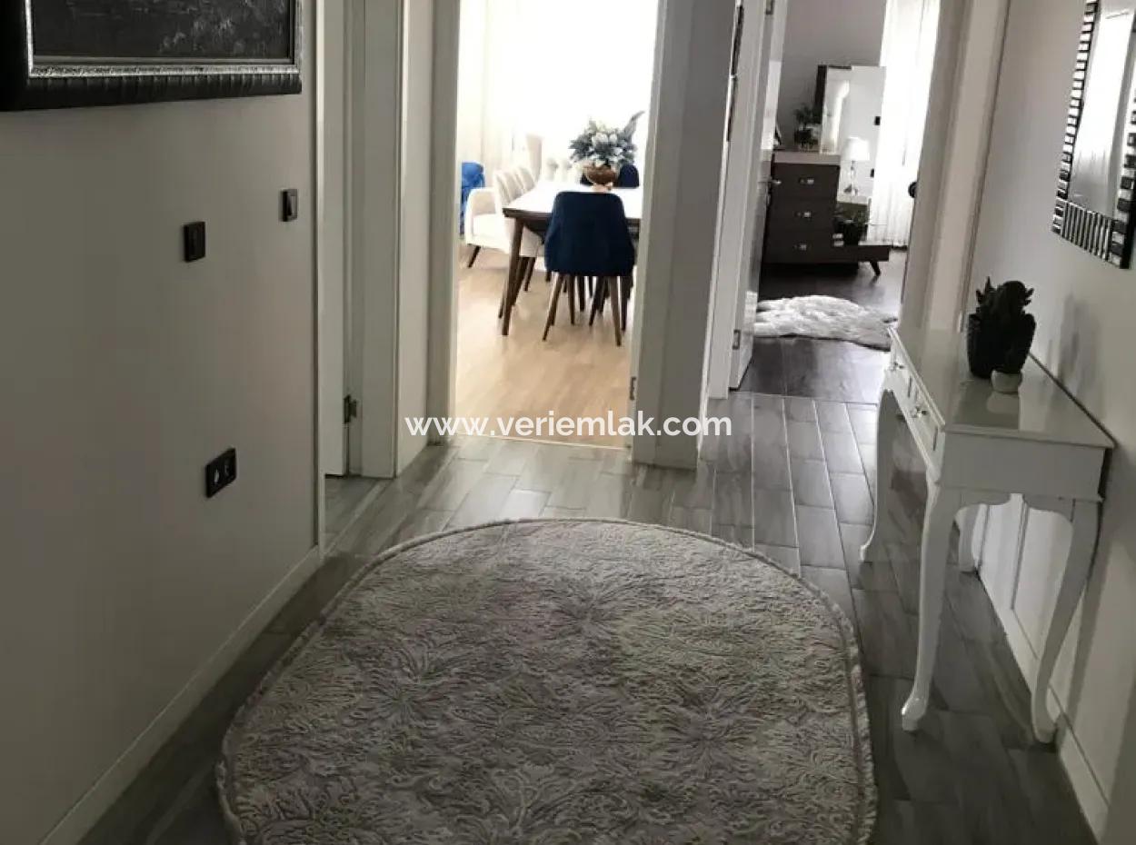 Veri'den İzmir Caddesi Üzerinde 3+1 Ayrı Mutfak, Satılık Daire