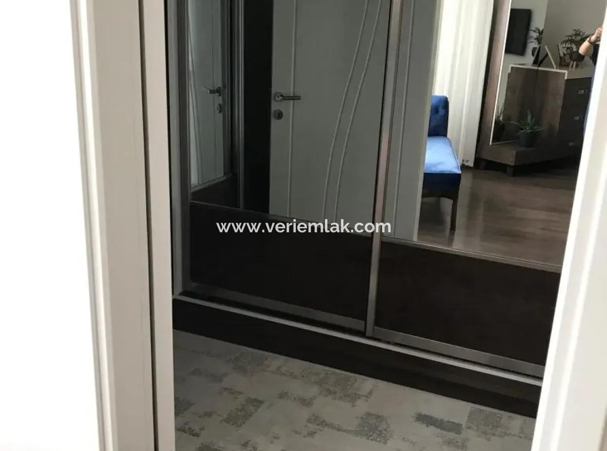 Veri'den İzmir Caddesi Üzerinde 3+1 Ayrı Mutfak, Satılık Daire