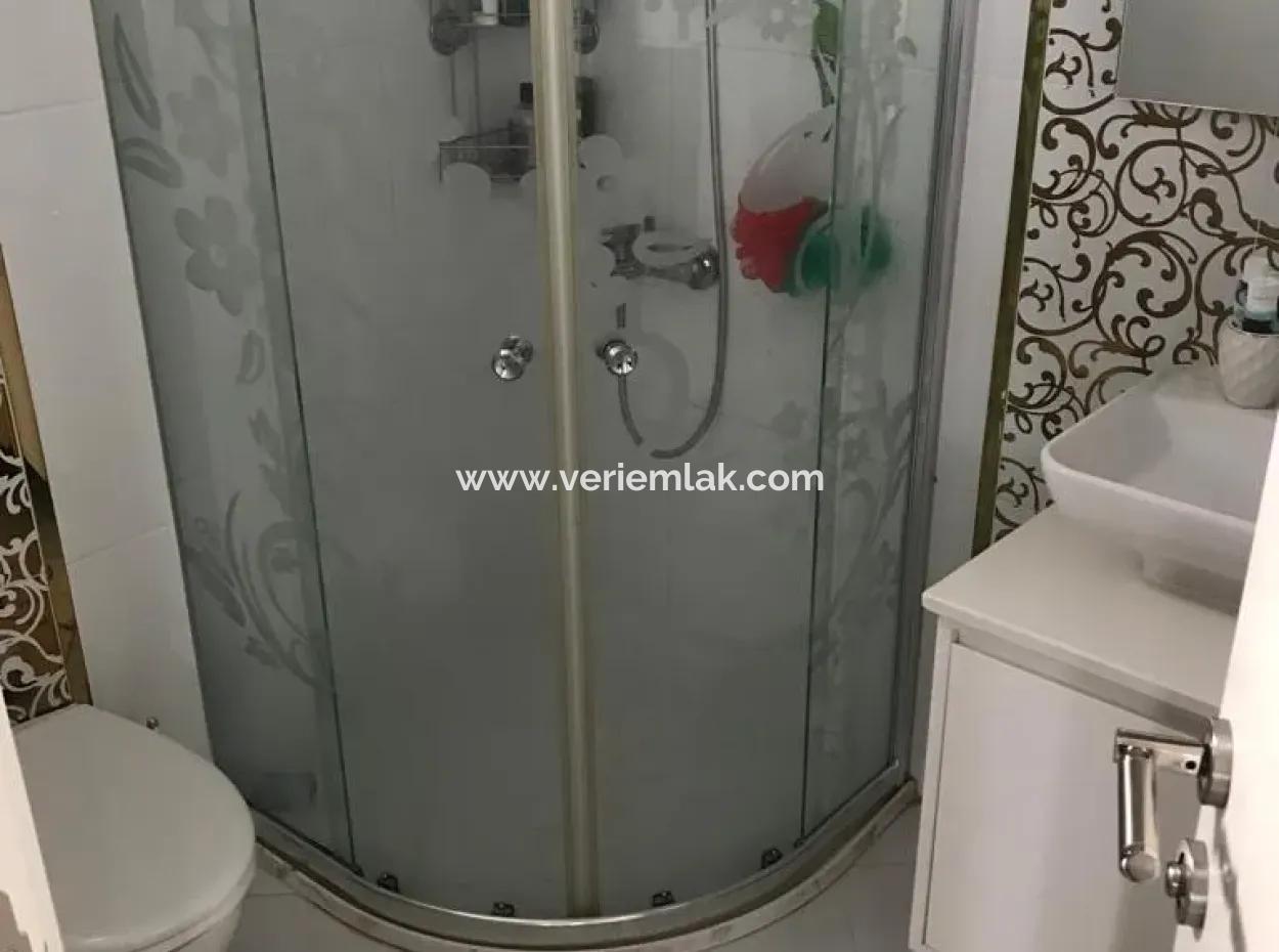 Veri'den İzmir Caddesi Üzerinde 3+1 Ayrı Mutfak, Satılık Daire