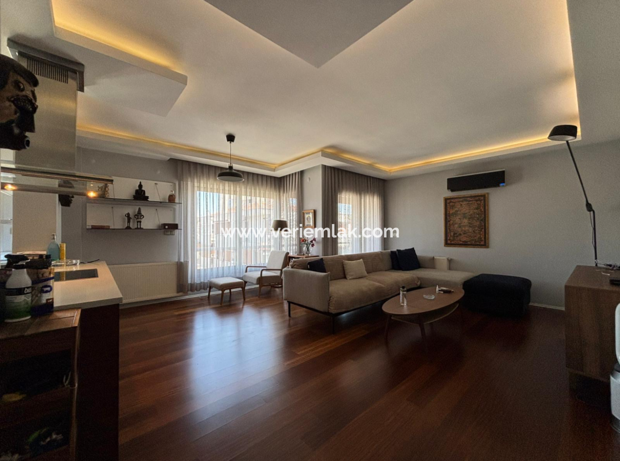 Alsancak  Gül Sokakta 2+1 Köşe Ebeveyn Banyolu Mobilyalı Otoparklı Kiralık Daire!