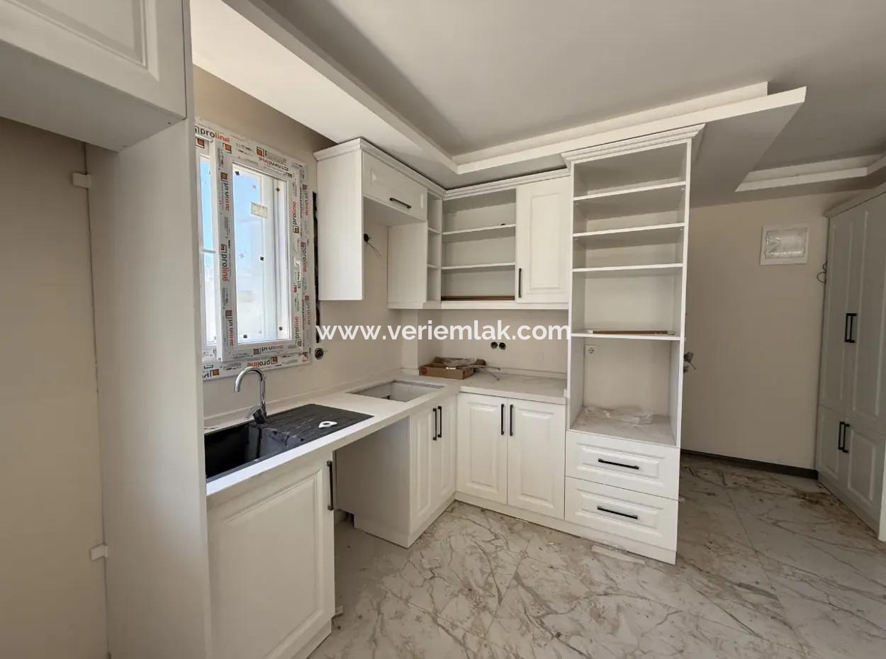 Seferihisar Camikebir’de Doğanın Kalbinde, Konforlu Ve Yatırımlık Villa