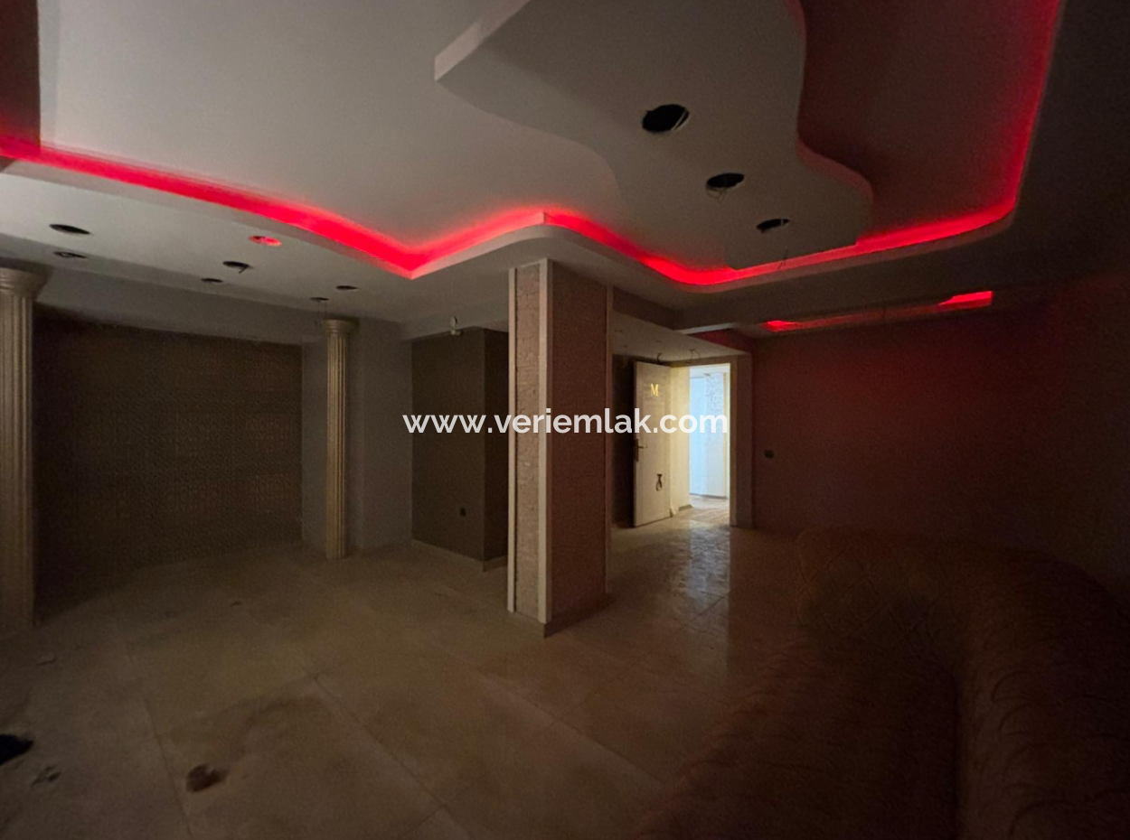 Alsancak  Kordonda 5.Kat 2+1 160M2 Çift Tapulu Kiralık Daire