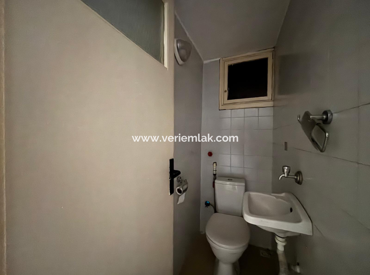 Alsancak Swiss Otel Yakını 3+1 170M2 3.Kat Kiralık İşyeri /Ofis