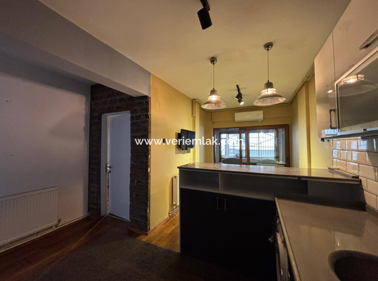 Alsancak Kahramanlarda 1.Kat 2+1 70M2 Doğalgazlı Eşyalı Kiralık Daire!