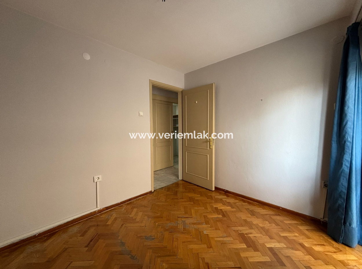 Alsancak Talatpaşa Bulvarı 3+1 130M2 Kiralık İşyeri /Muayenehane