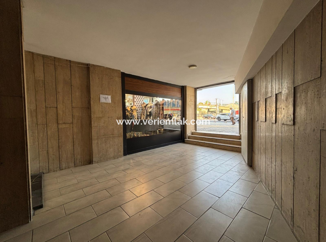 Konak  Belediye Binası Yakını 40M2 Stüdyo Kiralık İşyeri /Ofis!