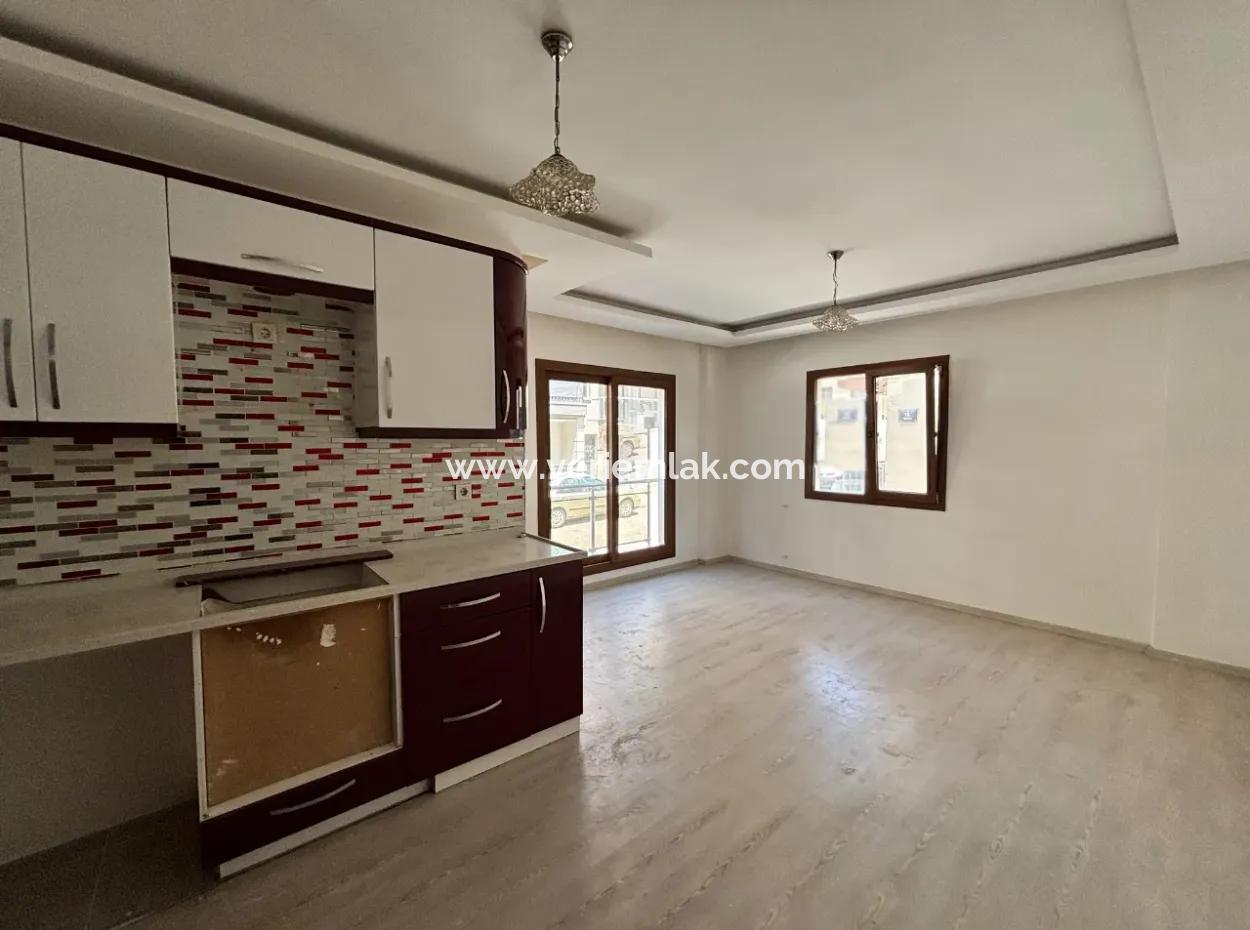 Seferihisar Çolakibrahim Bey Mahallesinde Yüksek Giriş 3+1 Satılık Ferah Daire