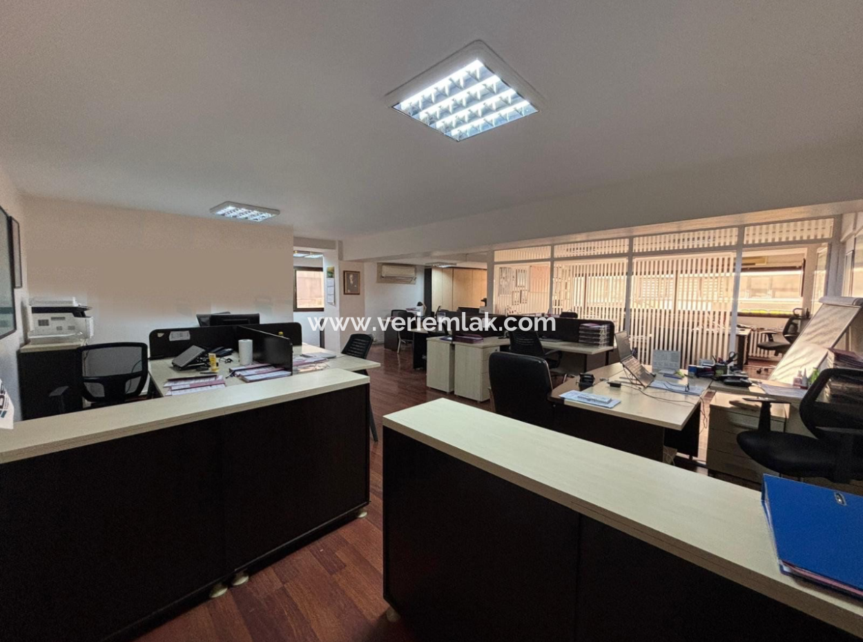 Alsancak Kıbrıs Şehitleri  Yakını 1.Kat 1+1 110M2 Wc’li Kiralık İşyeri /Ofis!