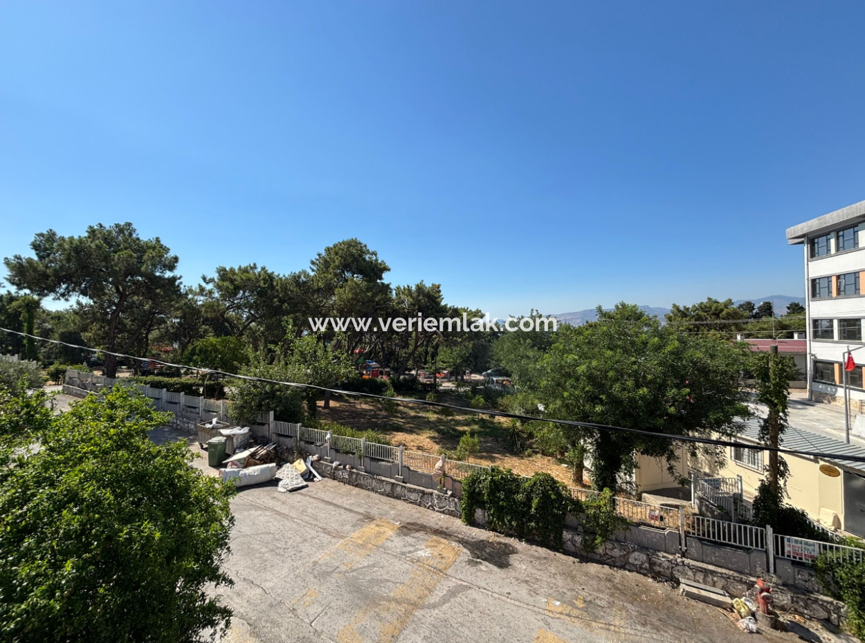 Konak Varyantta 1+1 65M2 1.Kat Kiralık Eşyalı Daire!