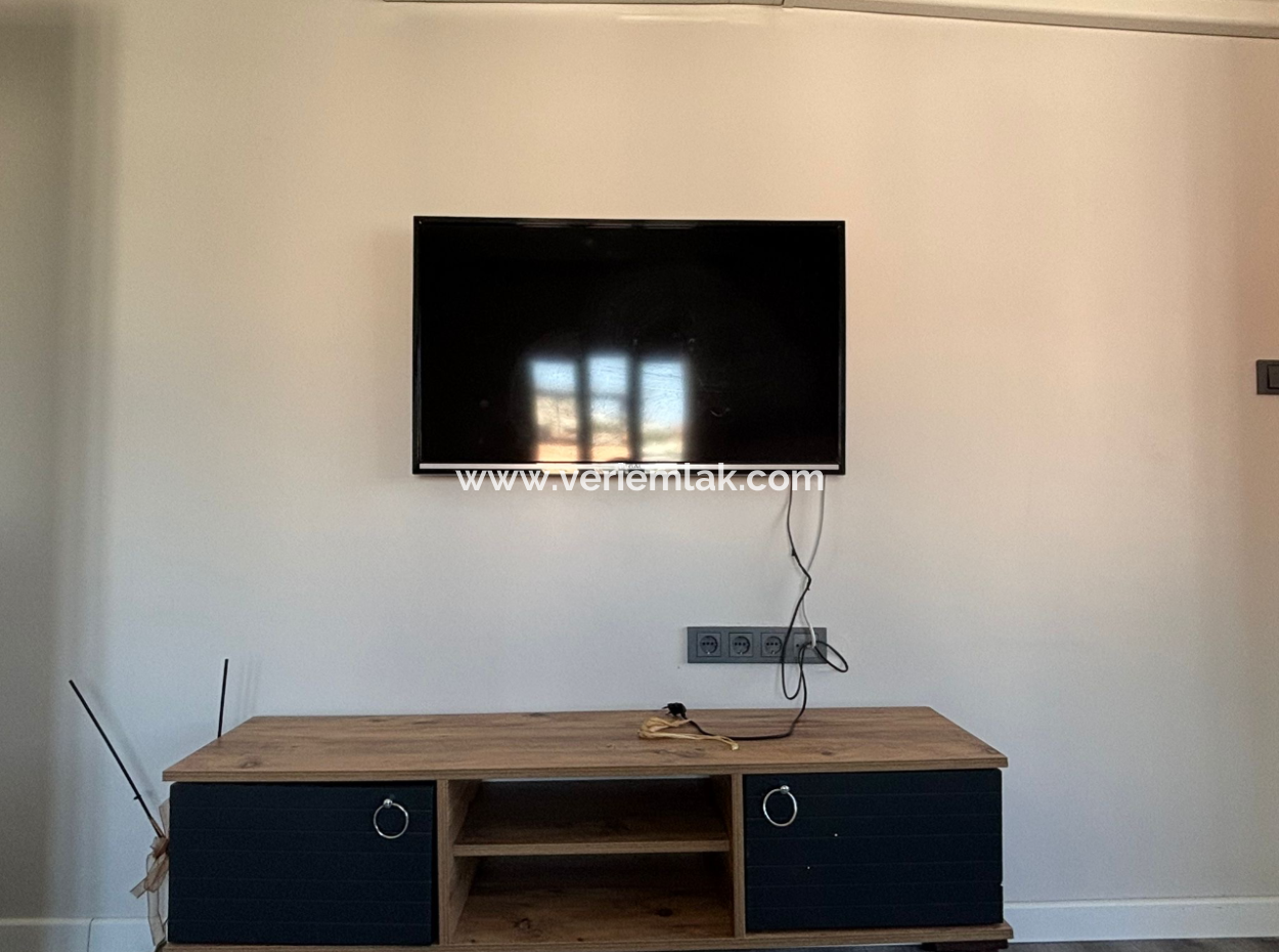 Konak Varyantta 1+1 65M2 1.Kat Kiralık Eşyalı Daire!