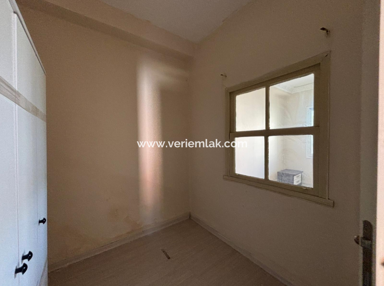 Konak Varyantta 1+1 65M2 1.Kat Kiralık Eşyalı Daire!