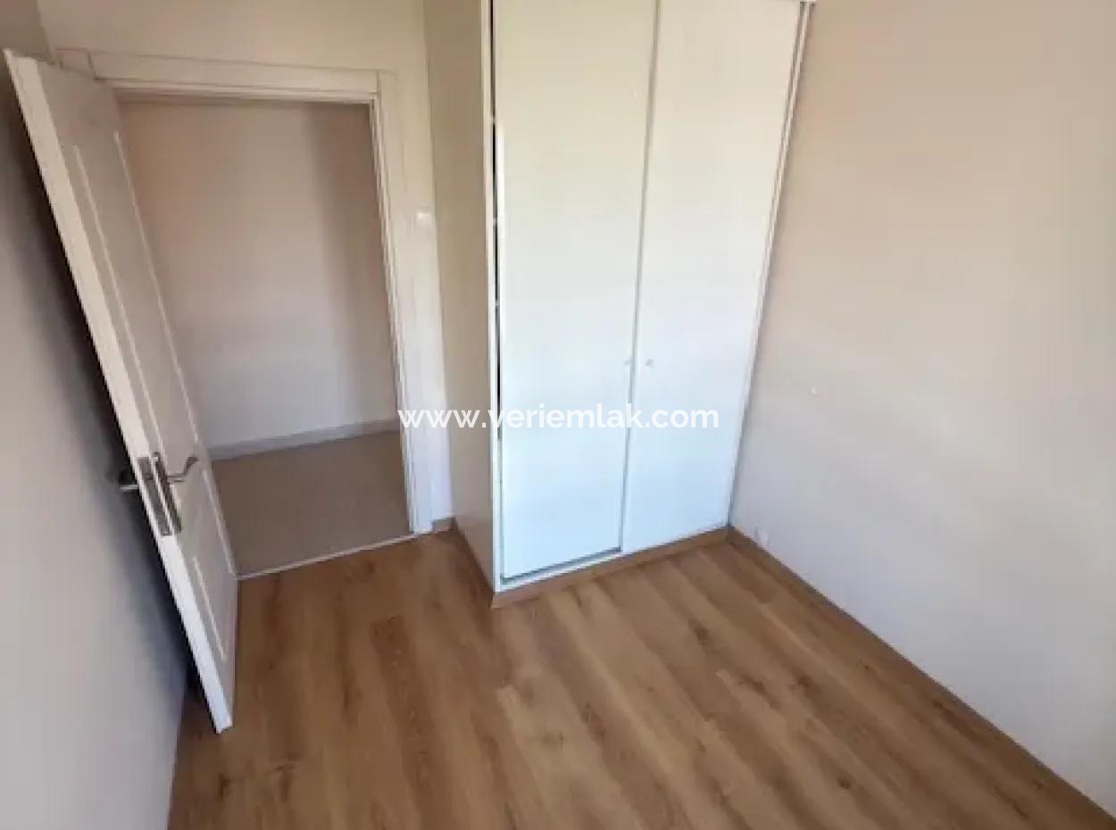 Bostanlı Atakentte Muhteşem Manzaralı Arakat Otoparklı Full Deniz Manzaralı Köşe