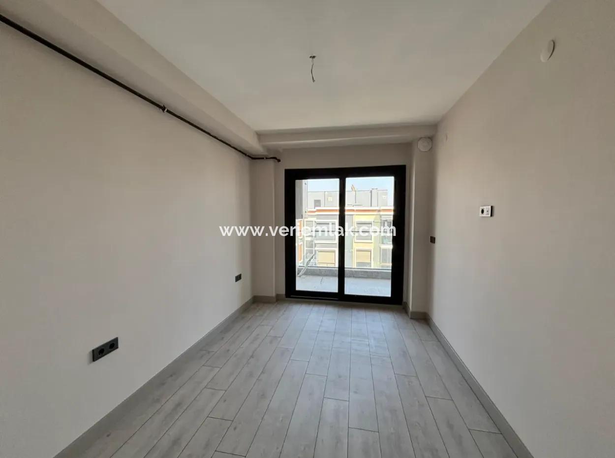 Seferihisar’da Yavaş Şehrin Kalbinde Konforlu Yaşam