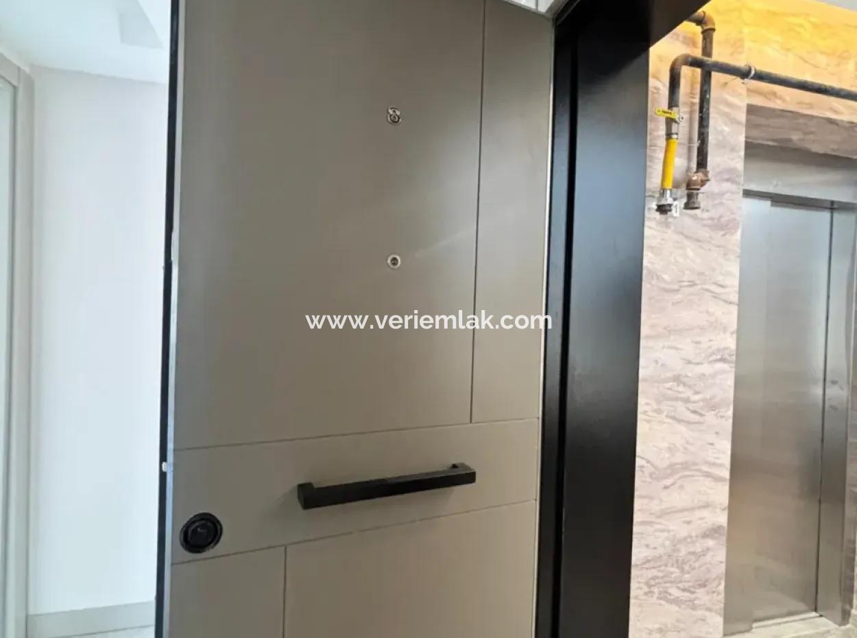 Seferihisar’da Yavaş Şehrin Kalbinde Konforlu Yaşam