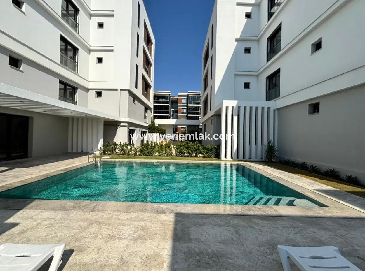 Seferihisar’da Modern Yaşam Ve Yavaş Şehrin Huzuru