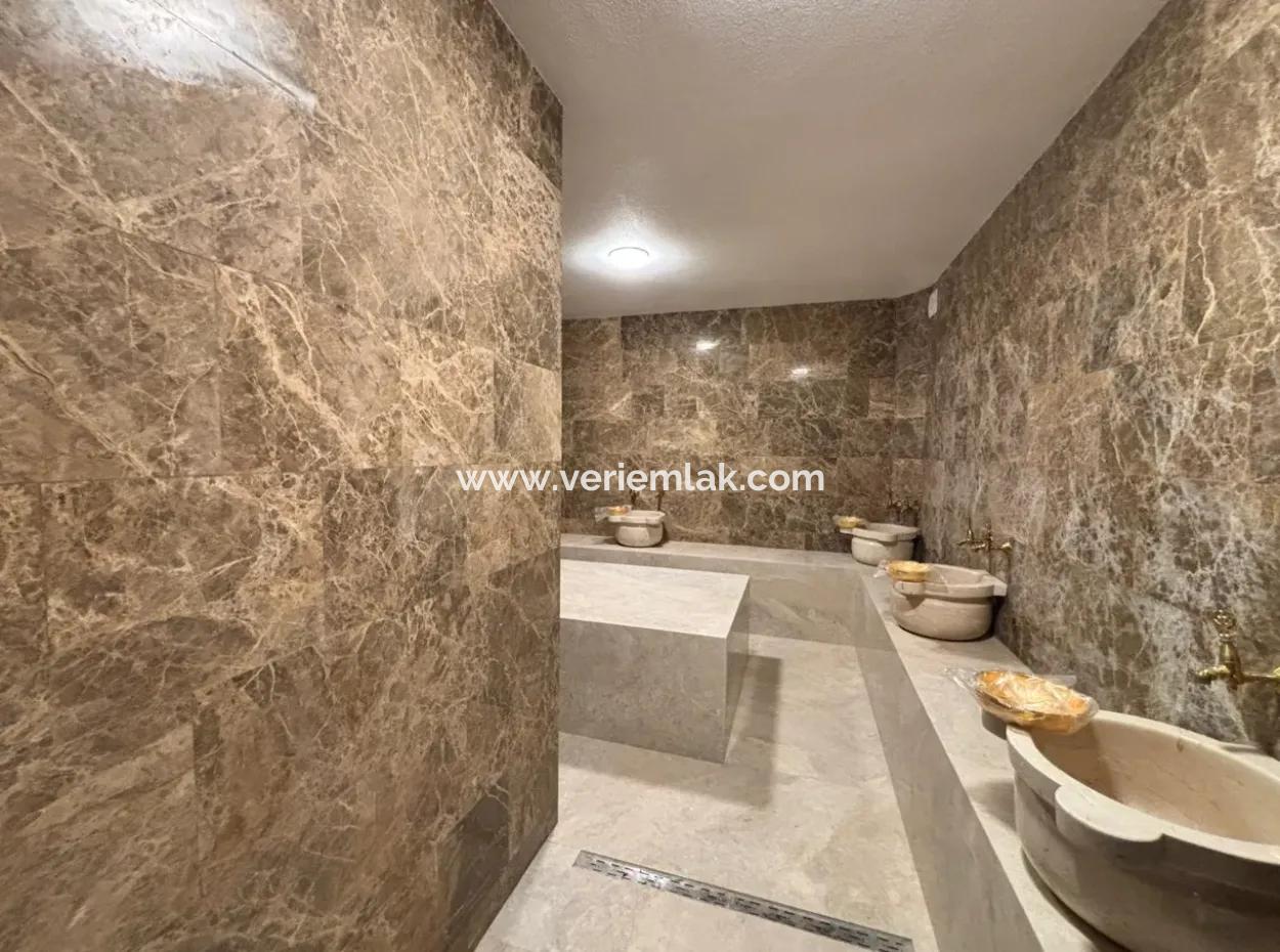 Seferihisar’da Modern Yaşam Ve Yavaş Şehrin Huzuru